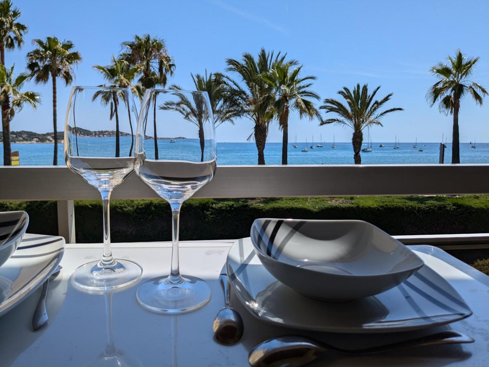 "Le Palmier Dore", Cosy T3 A 3 Minutes A Pied Des Plages, Parking Et Clim Sanary-sur-Mer Bagian luar foto