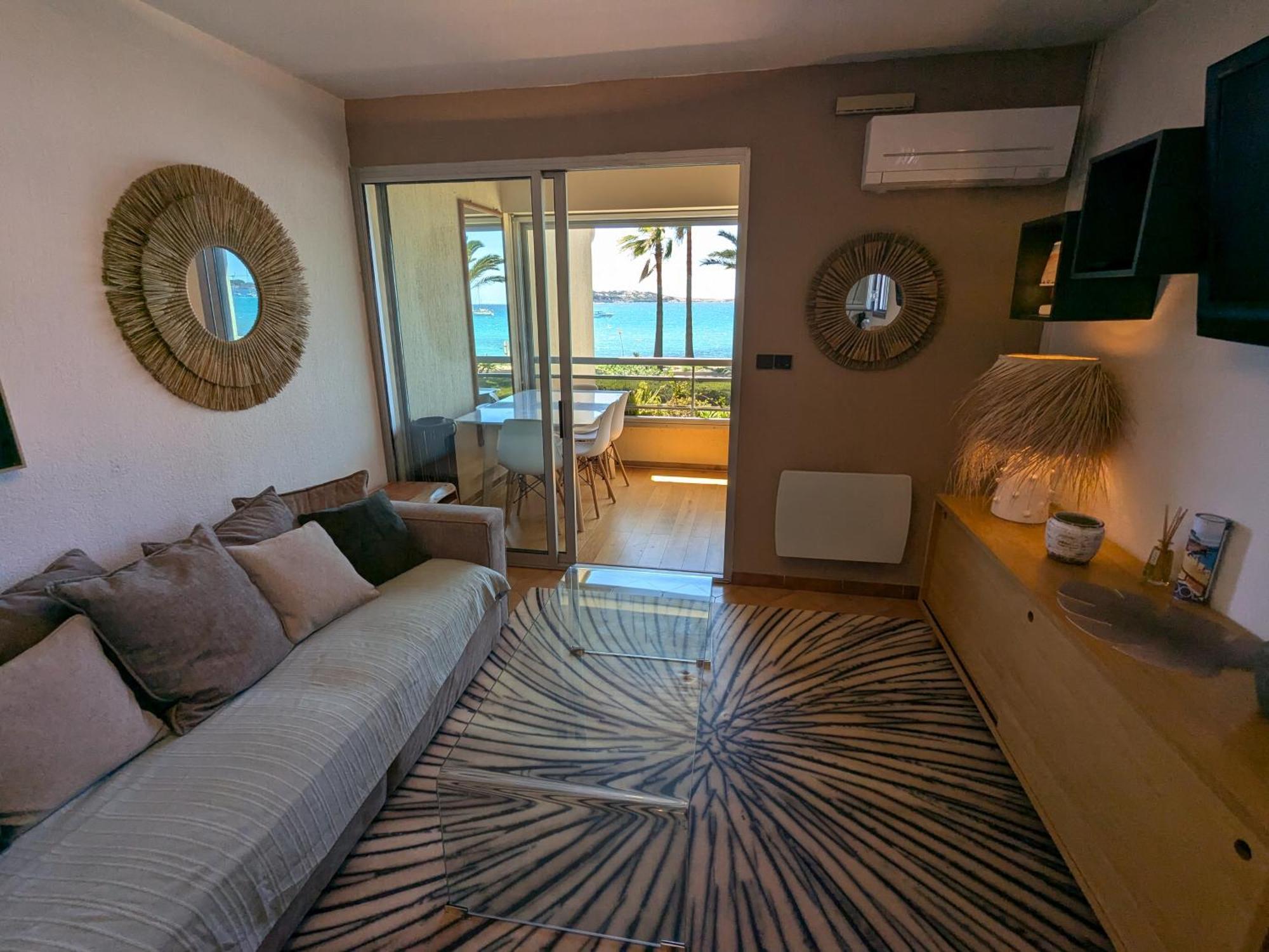 "Le Palmier Dore", Cosy T3 A 3 Minutes A Pied Des Plages, Parking Et Clim Sanary-sur-Mer Bagian luar foto
