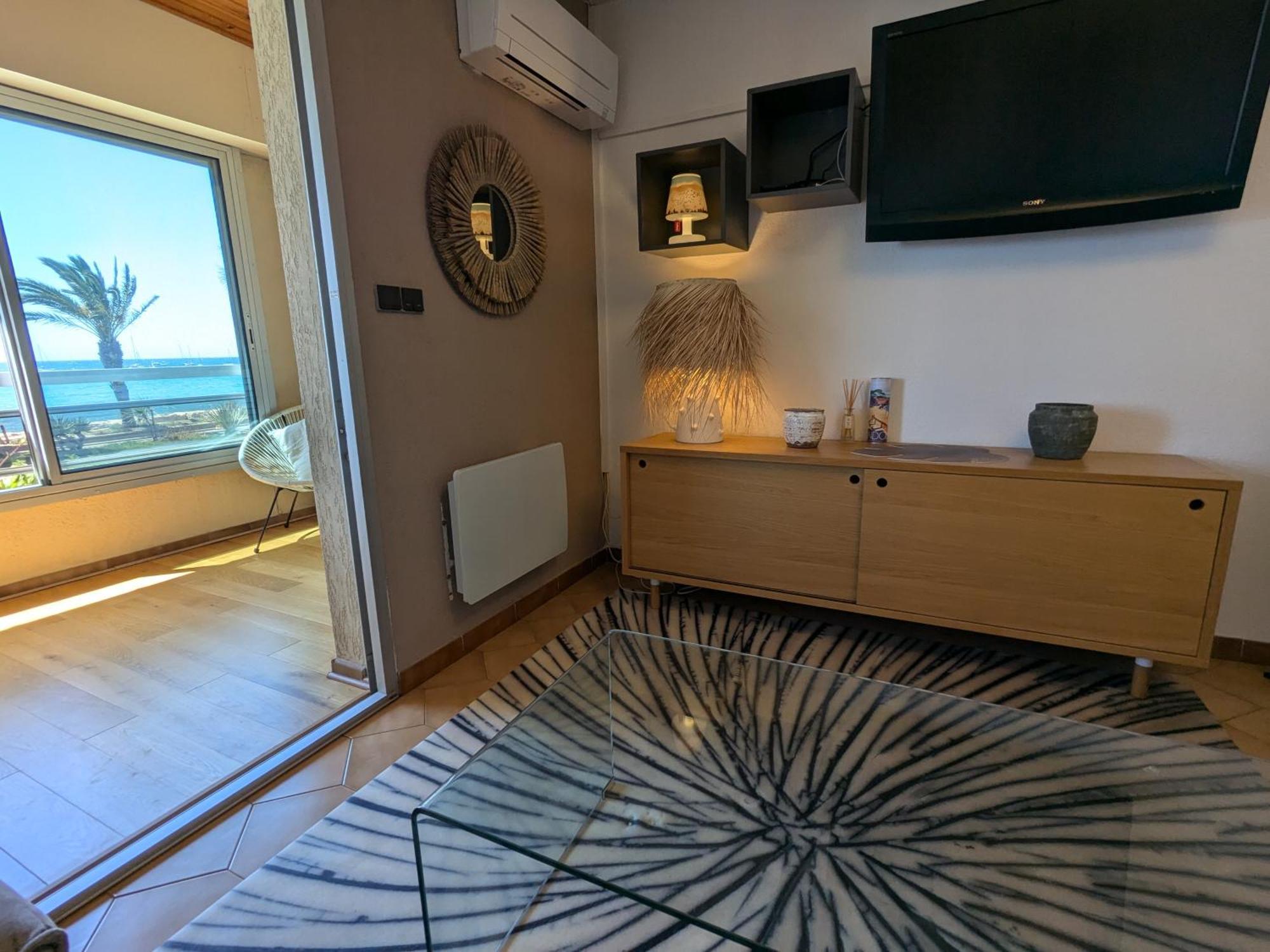 "Le Palmier Dore", Cosy T3 A 3 Minutes A Pied Des Plages, Parking Et Clim Sanary-sur-Mer Bagian luar foto
