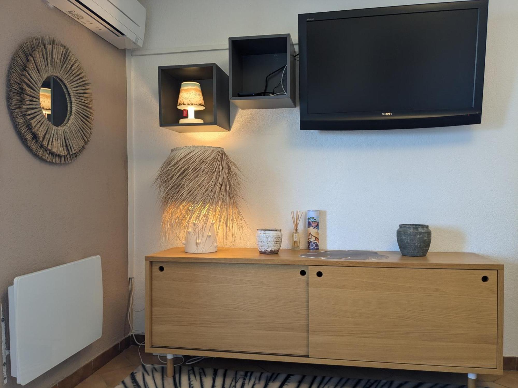 "Le Palmier Dore", Cosy T3 A 3 Minutes A Pied Des Plages, Parking Et Clim Sanary-sur-Mer Bagian luar foto