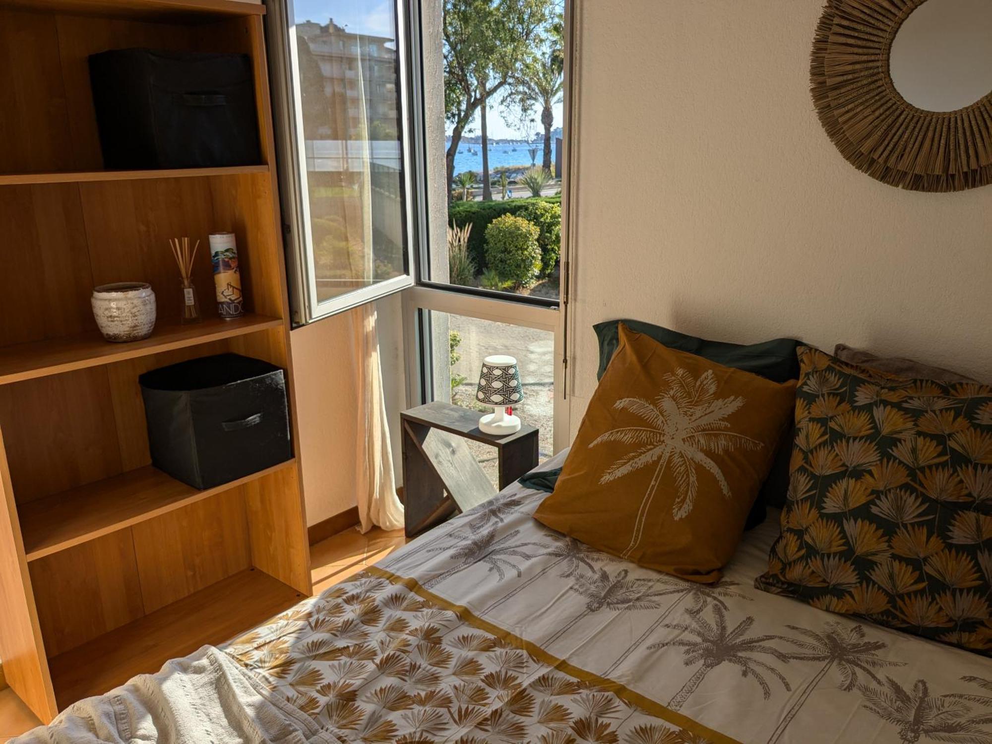 "Le Palmier Dore", Cosy T3 A 3 Minutes A Pied Des Plages, Parking Et Clim Sanary-sur-Mer Bagian luar foto